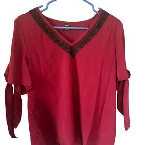 Womans burgundy and black shein